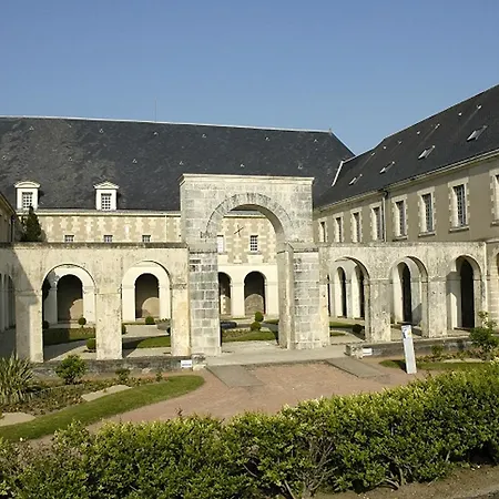T2 Avec Garage, Balcon Sud, A 250m Et 350m Marche Arago - Fr-1-92-575 Les Sables-d'Olonne